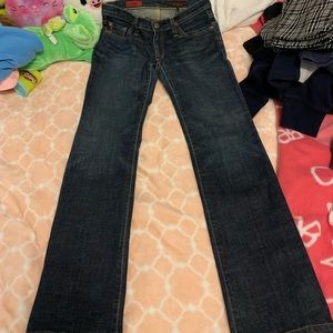 Low rise flare jeans super cute